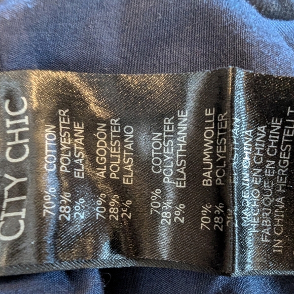 CITY CHIC Plus Size Knee Turn Up high rise denim Short Size 16 - Picture 12 of 14